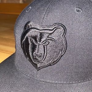 Adidas NBA Memphis Grizzlies fitted embroidered bear cap, Size 7 3/8